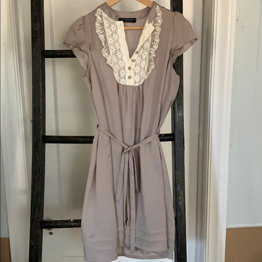 Lace, polyester detailed tunic